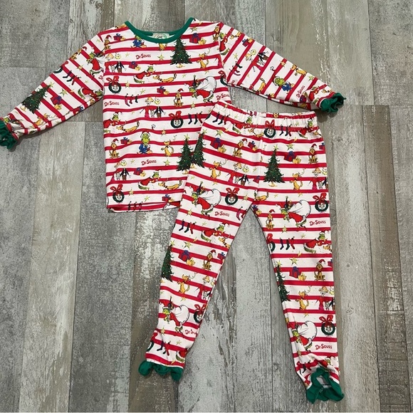 Sweet Southern Smocks Other - Sweet Southern Smocks Toddler Dr. Seuss Grinch 2-Piece Pajamas Size 2T